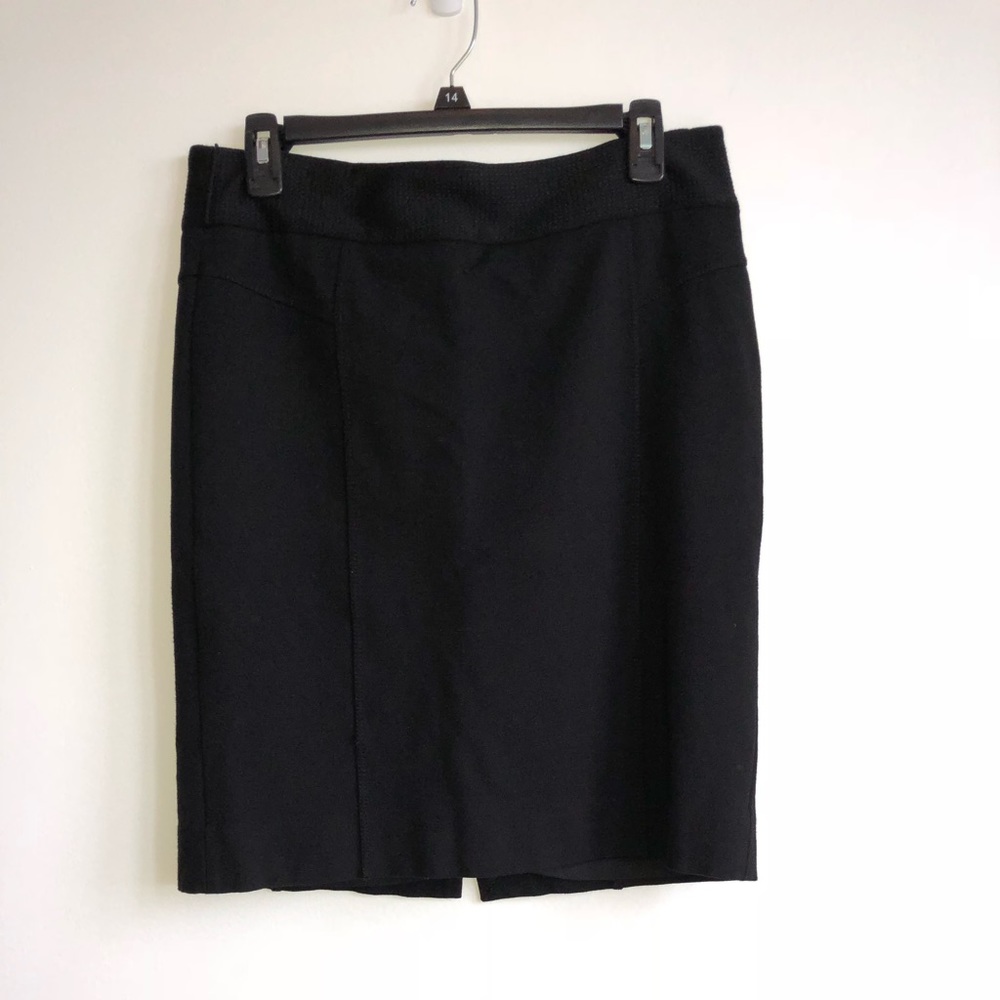 Skirt Sexy black stretch Size 8. Side zip